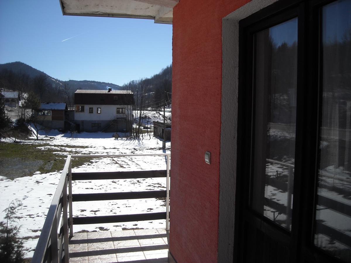 Motel Sretno Good Luck Trnovo Eksteriør bilde