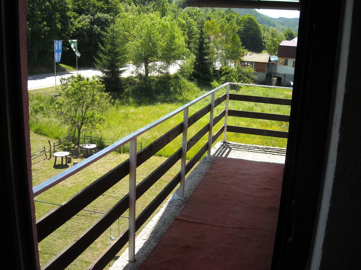 Motel Sretno Good Luck Trnovo Eksteriør bilde